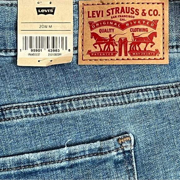 Levi's 315 Shaping Boot Cut Mid Rise Denim Jeans - Picture 3 of 13